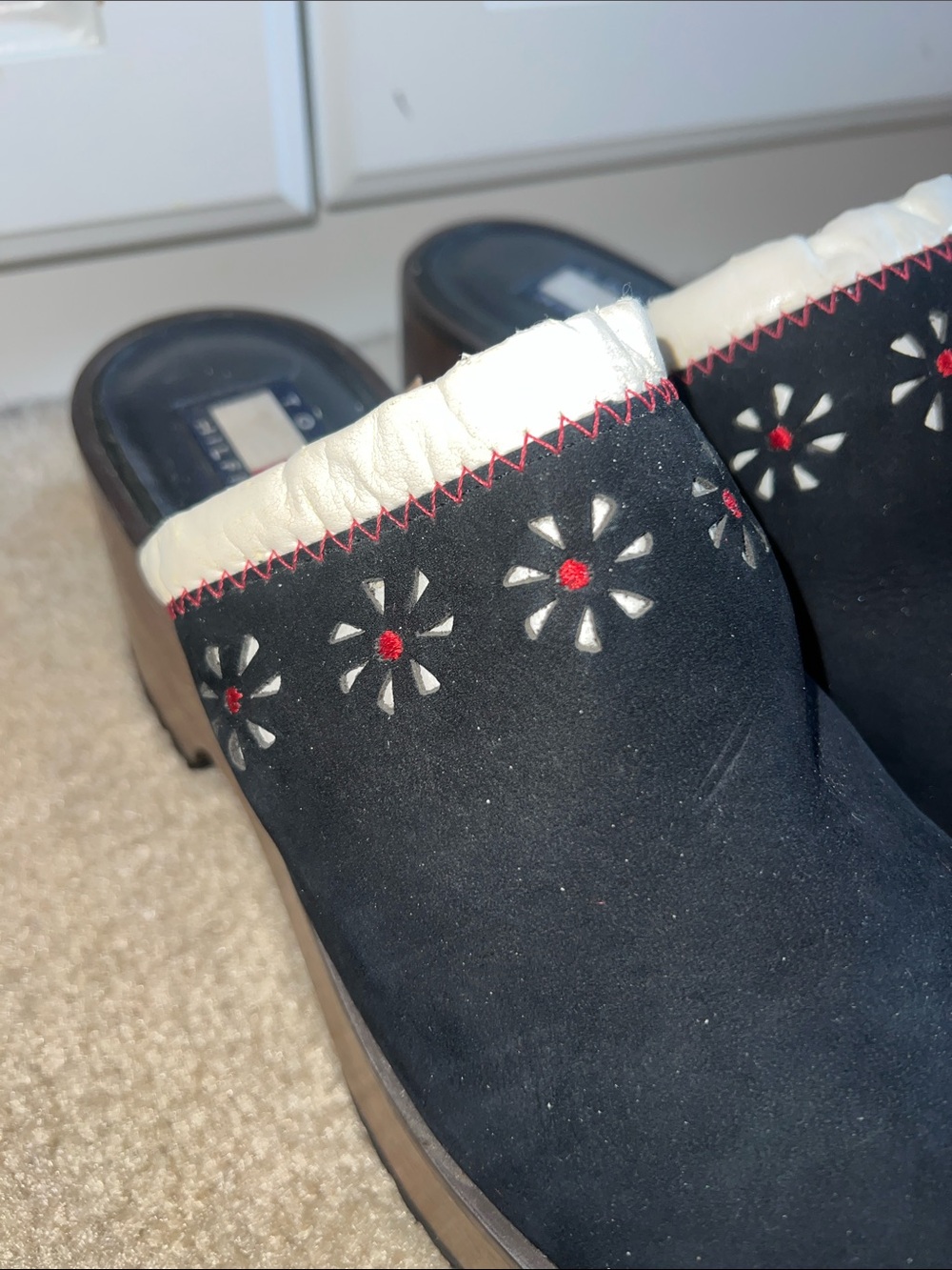 Tommy Hilfiger Black Suede Embroidered Clog Mules with Cream Trim - Picture 3 of 9